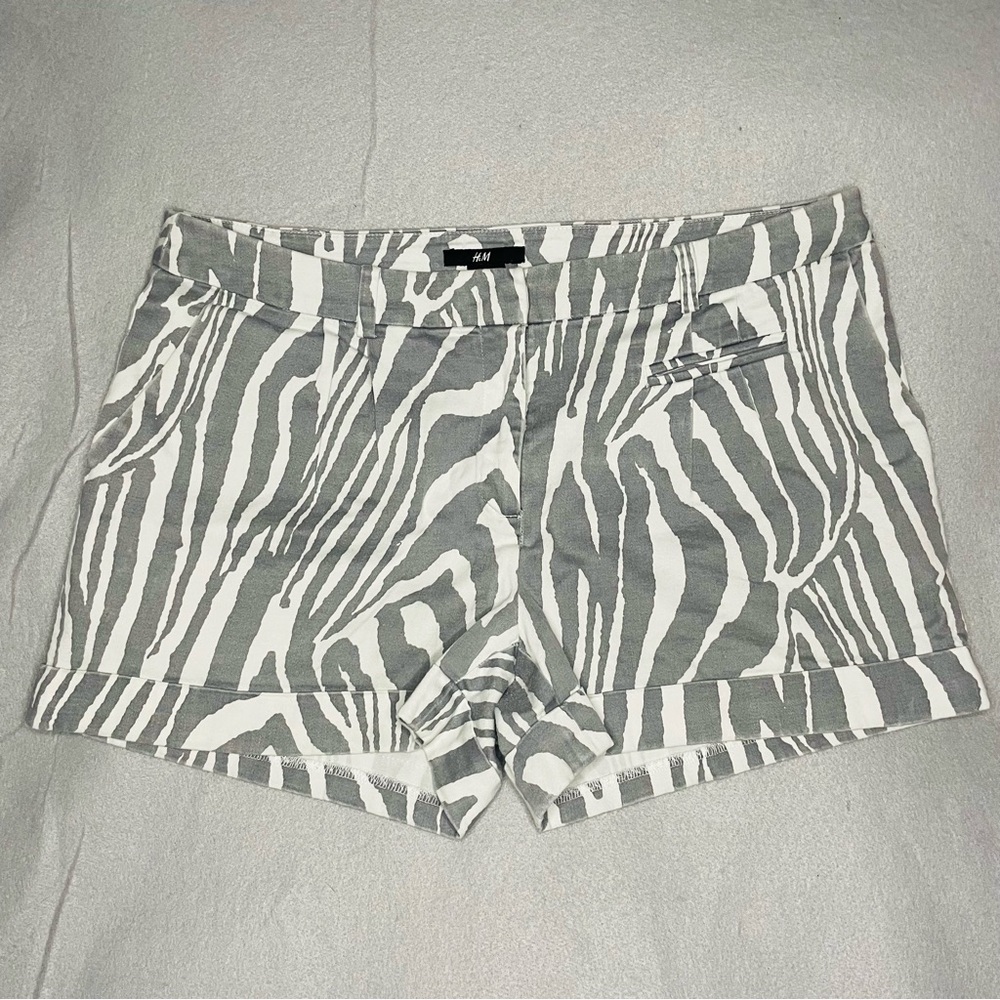H&M zebra print shorts size 8
